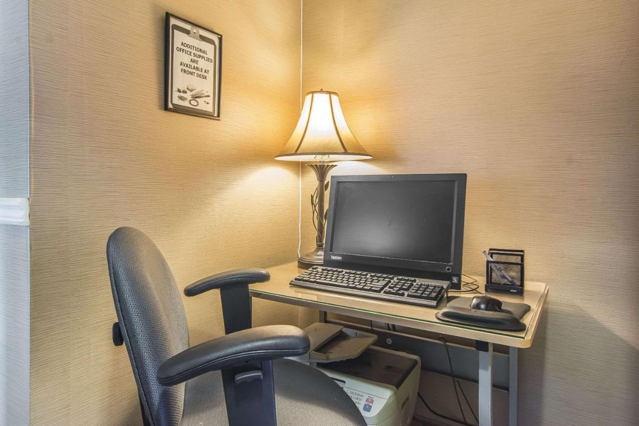 הנטסוויל Comfort Inn מראה חיצוני תמונה